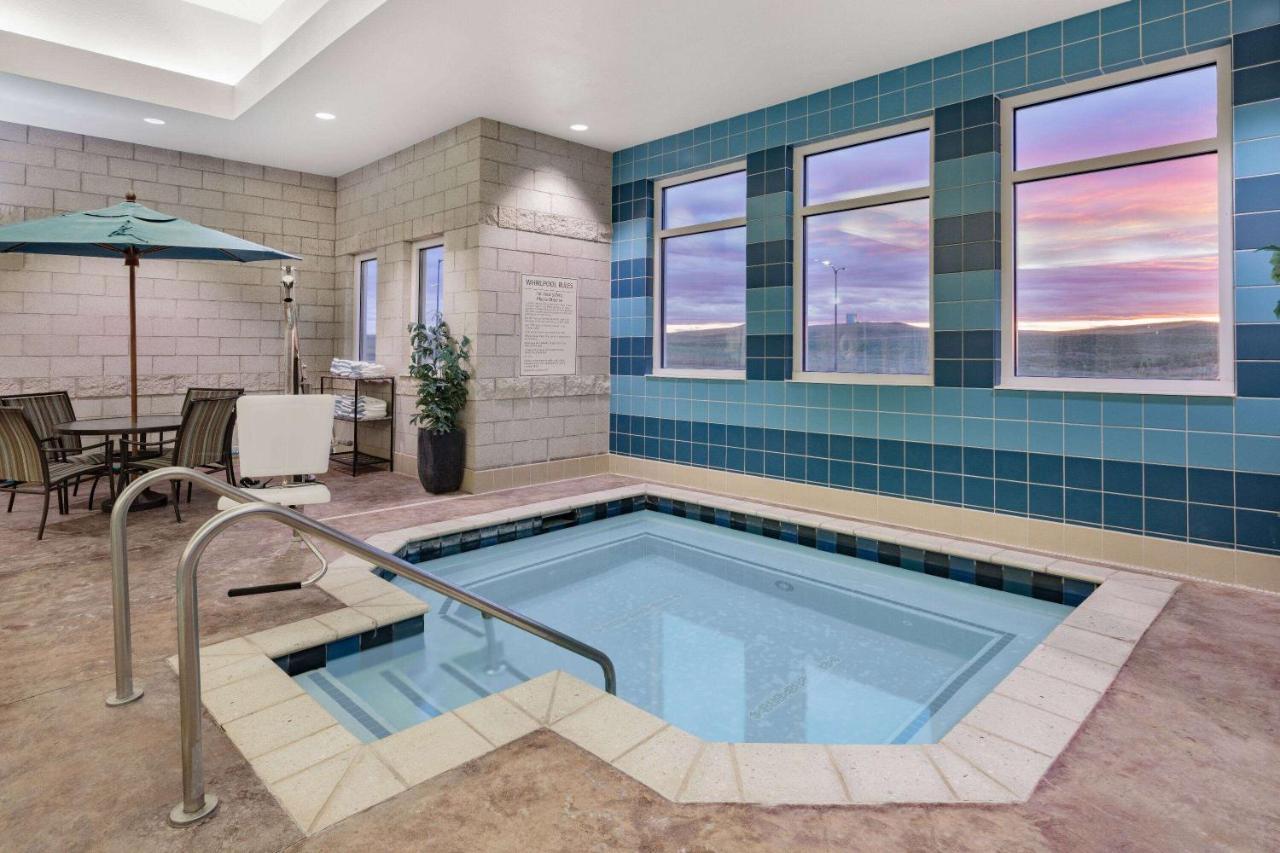 Hawthorn Extended Stay By Wyndham Дикинсон Экстерьер фото